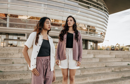 मनीषा श्रेष्ठले डेनमार्कको कोपनहेगनमा सुरू गरेको 'दिमैचा' ब्रान्डको लुगा। तस्बिर स्रोत: मनीषा