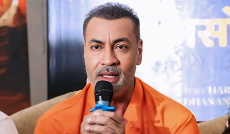 'ह्रस्व दीर्घ' को पत्रकार सम्मेलनका बेला प्रदीप रावत -तस्बिर: सुरेन्द्र थापा