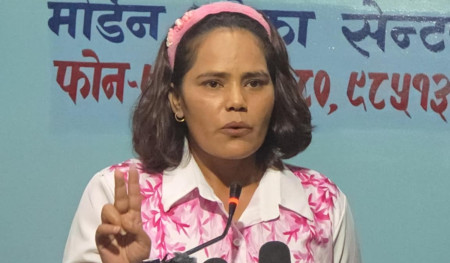 -निर्देशक समुन्द्र भट्ट