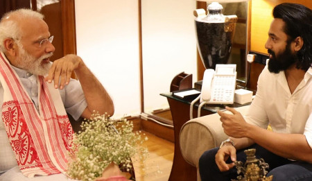 भारतीय प्रधानमन्त्री नरेन्द्र मोदीसँग अभिनेता उन्नी मुकुन्दन -तस्बिरः सामाजिक सञ्जाल