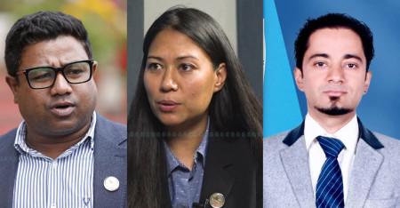 बायाँबाट क्रमश: सन्तोष परियार, सुमना श्रेष्ठ र डा. प्रभात अधिकारी।