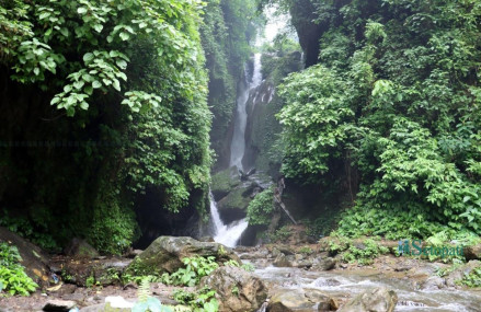 सिन्ती झरना।