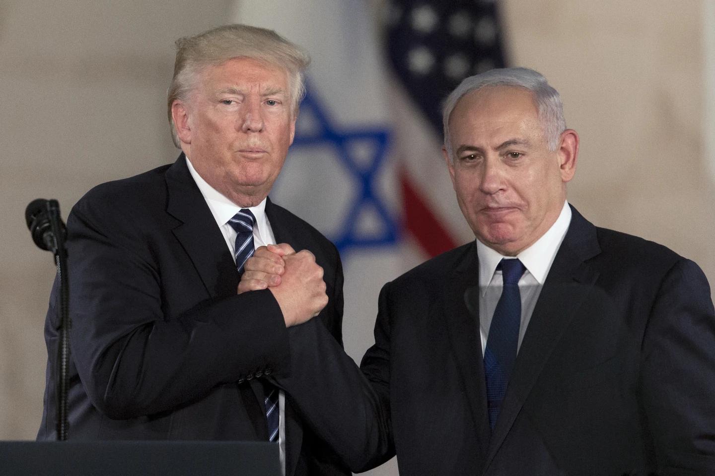 File photo of Trump (l) and Netanyahu