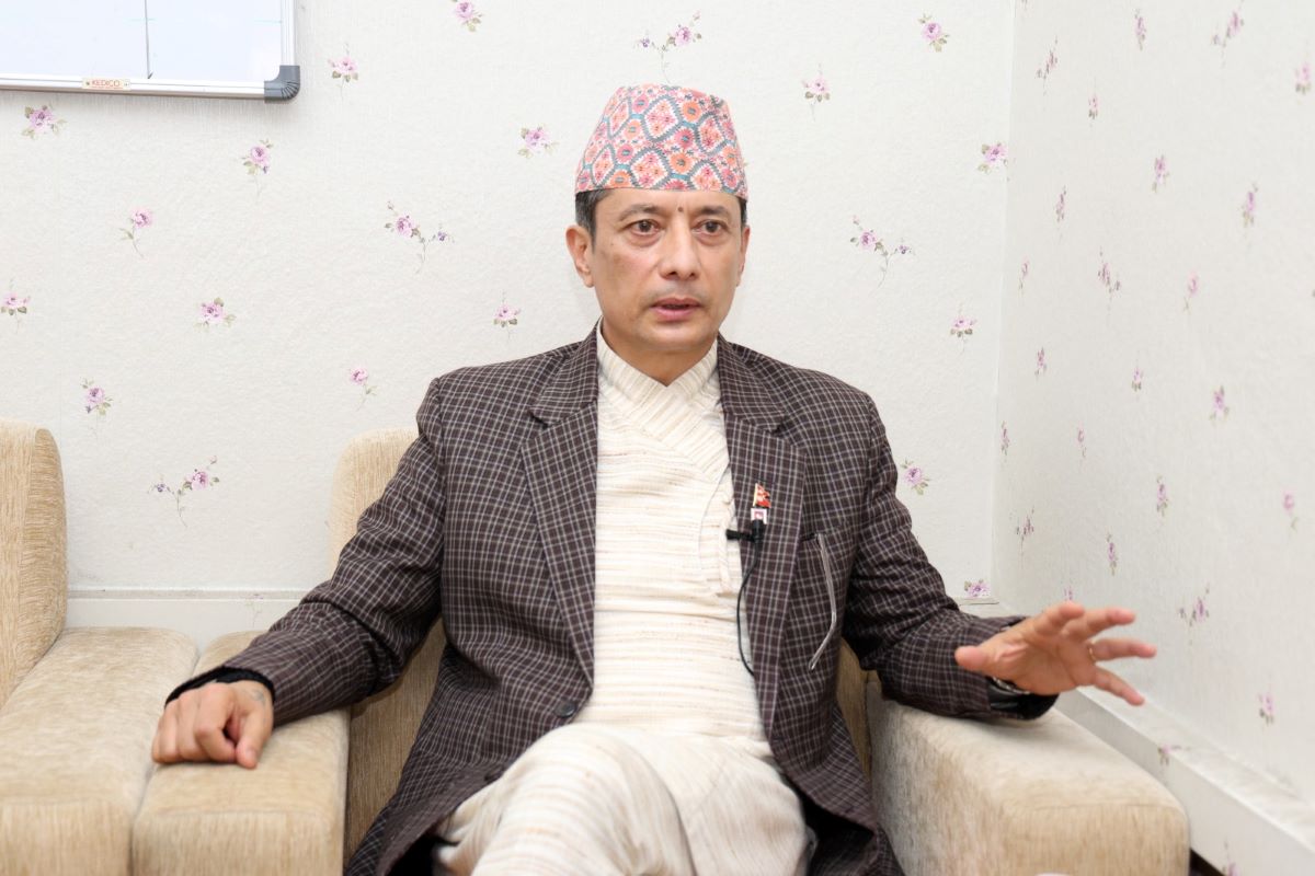 तस्बिरः रासस