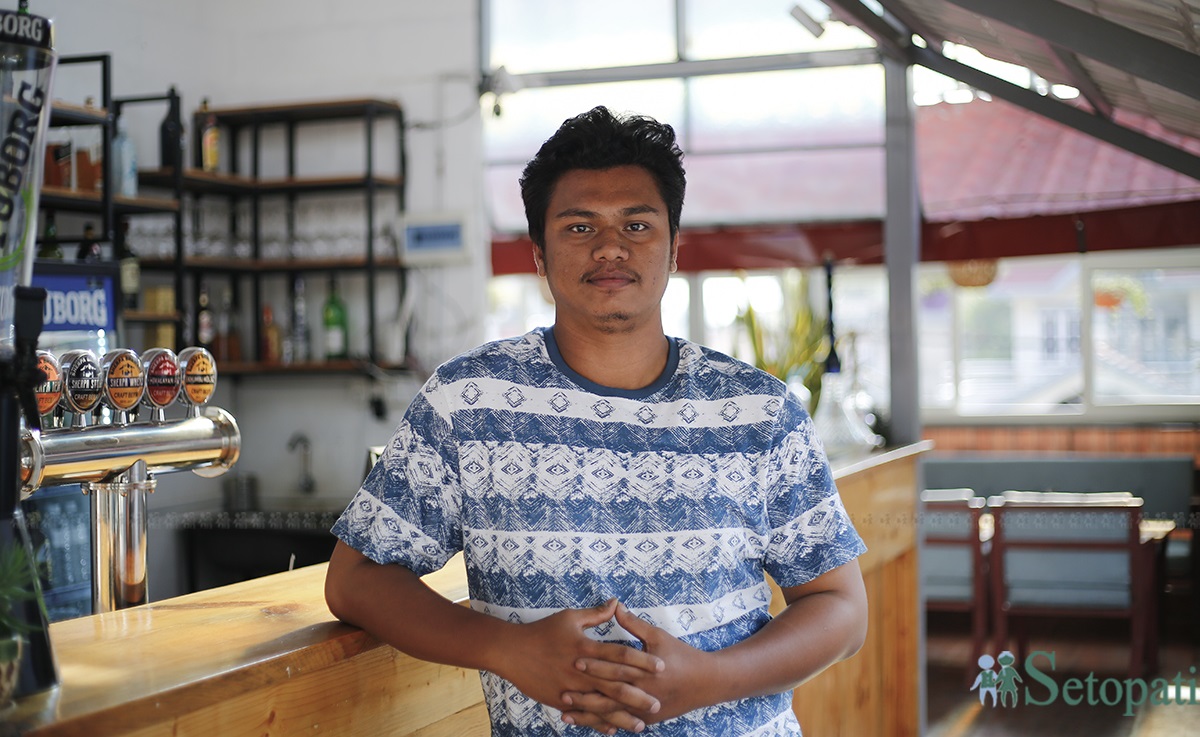 निर्देशक मदन थापा। तस्बिरः नवीनबाबु गुरूङ/सेतोपाटी