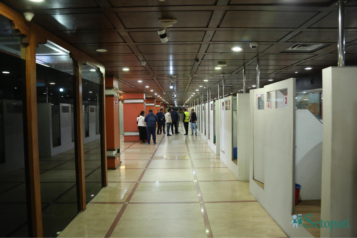 त्रिभुवन अन्तर्राष्ट्रिय विमानस्थलको अध्यागमन कक्ष।