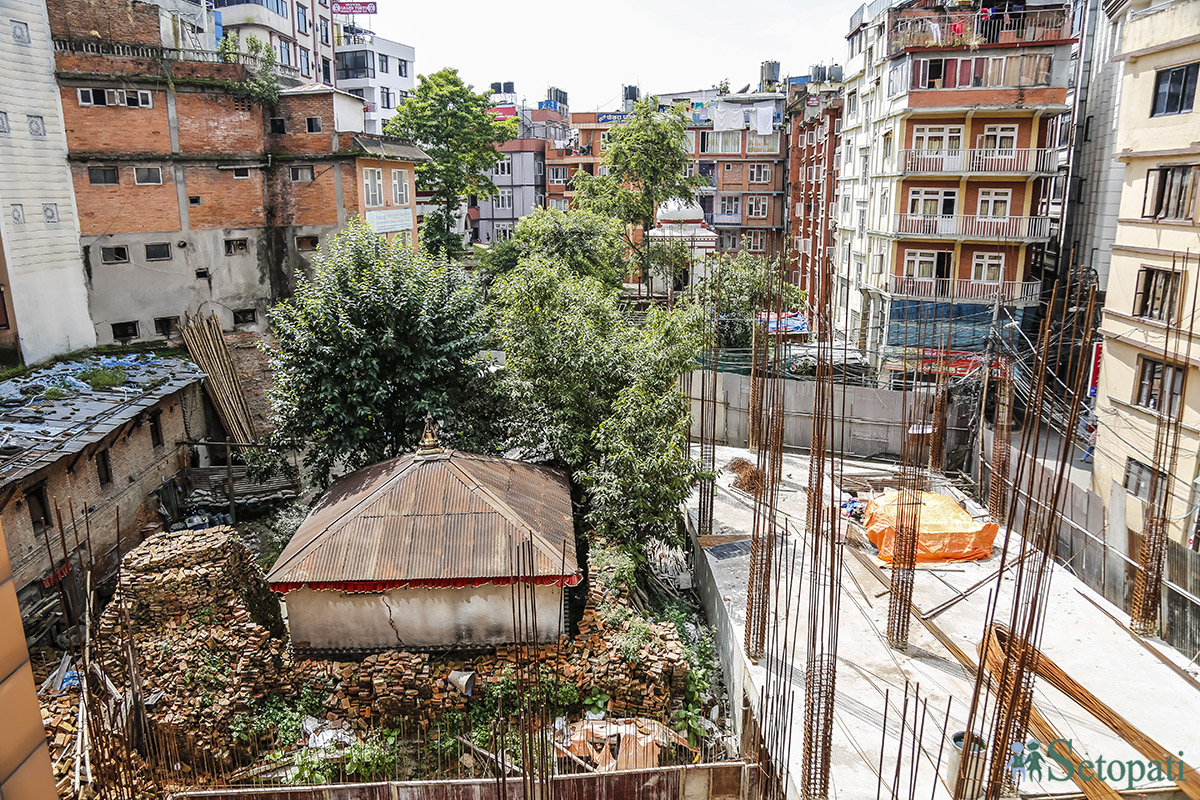 बाग गुठीमा भइरहेको आधुनिक निर्माण। तस्बिर: नवीनबाबु गुरूङ/सेतोपाटी