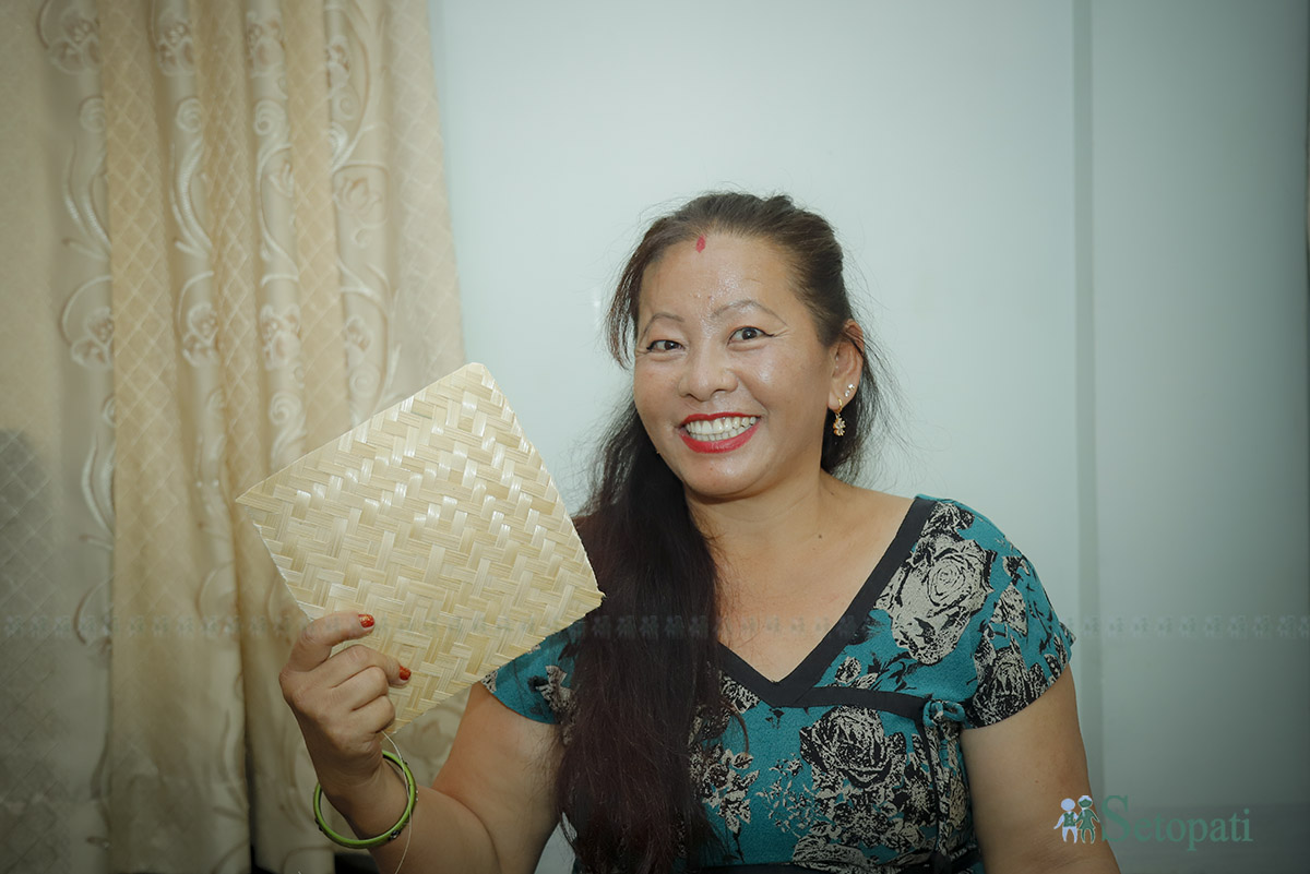 उद्यमी रजनी राई चित्रकार। तस्बिरः नवीनबाबु गुरूङ/सेतोपाटी